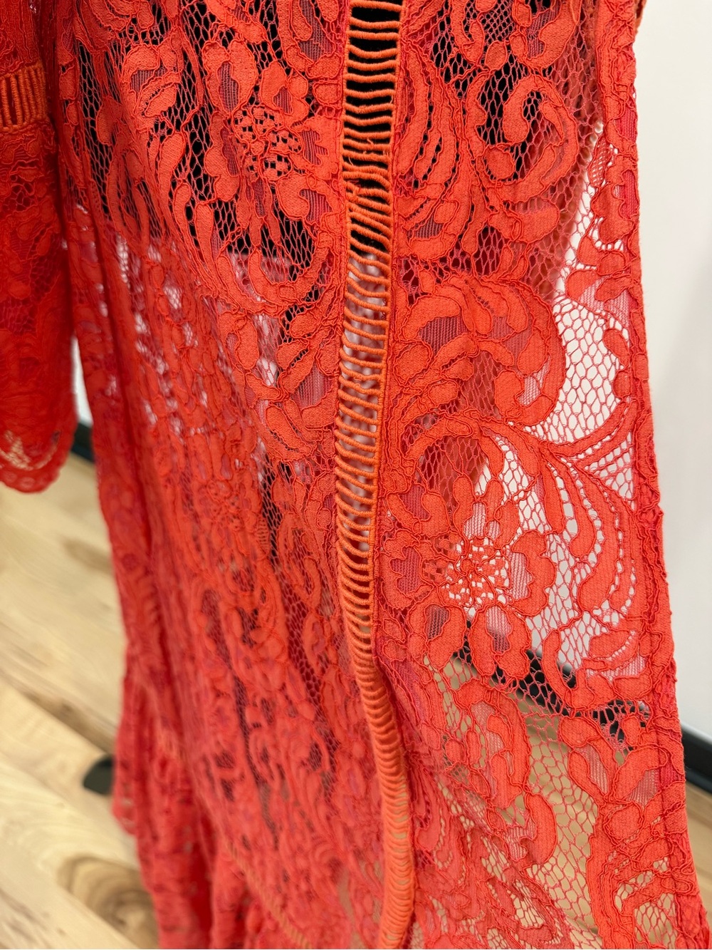 Boston Proper Coral Red Lace Maxi Duster Bell Sleeve Kimono Size Small - Picture 4 of 5